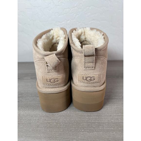 UGG Classic Ultra Mini Platform Sand Fur Boots Womens Size 9 - Picture 6 of 8
